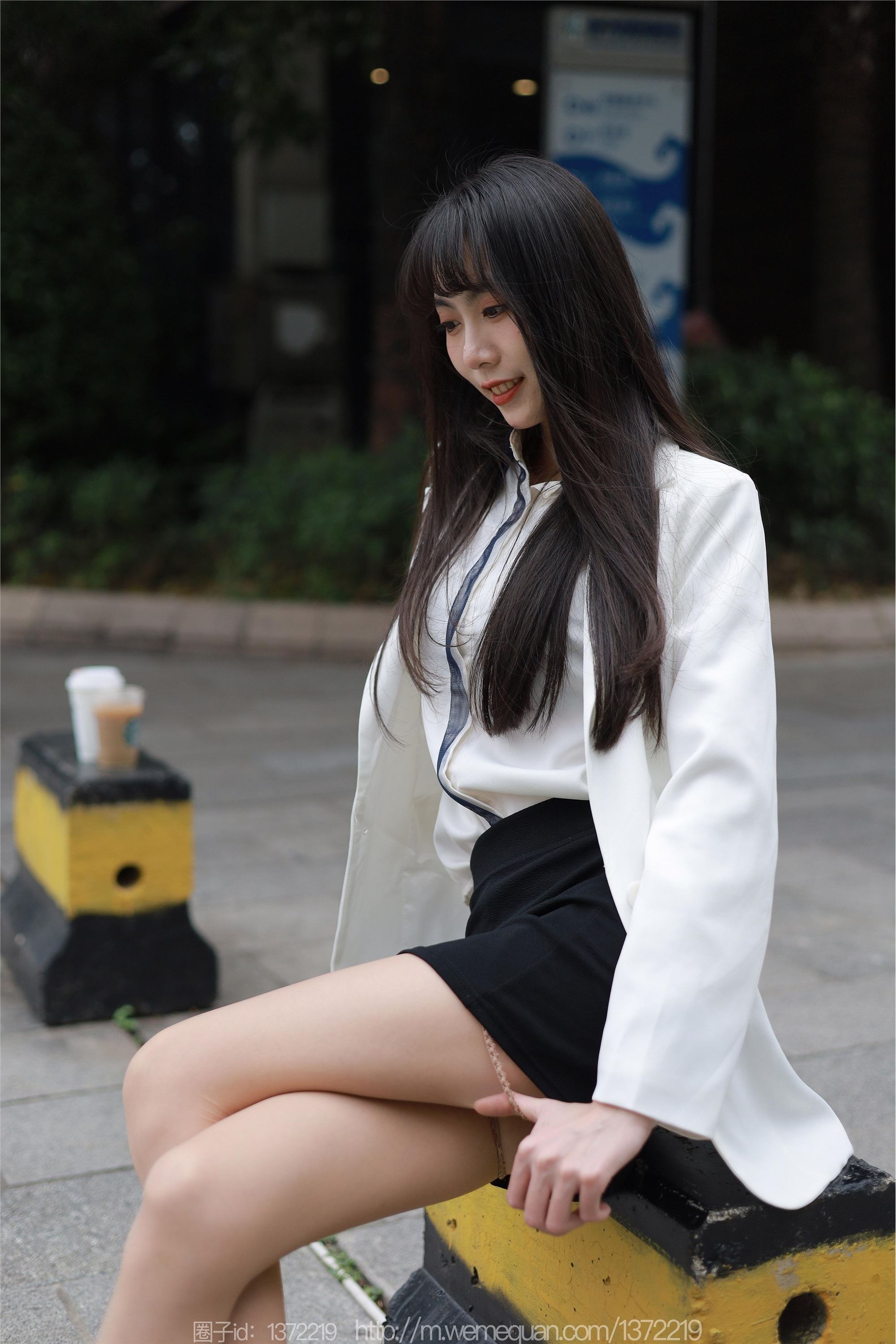 IESS异思趣向  2023.02.18 丝享家 1365 团团《街拍OL美女》